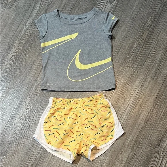 Nike Gray Tee and Yellow Shorts Set-Size 2T - Picture 1 of 9